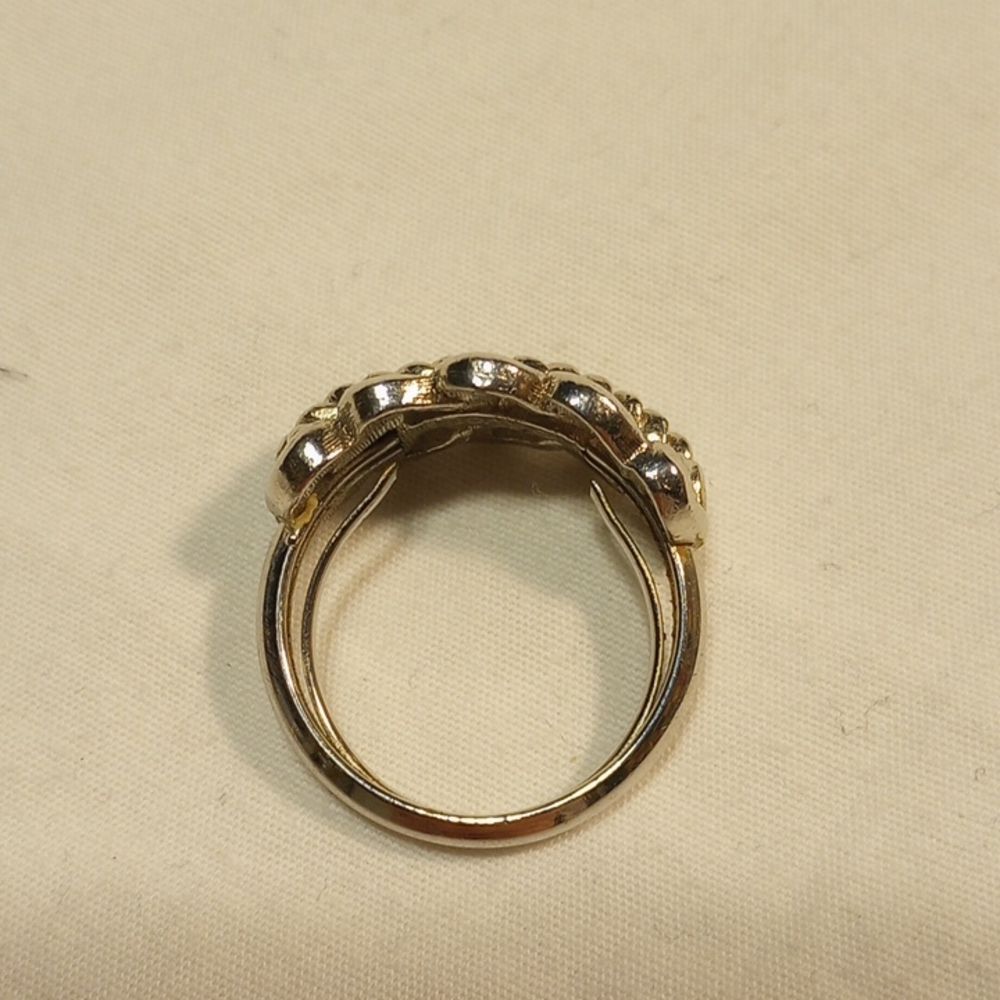 Avon Jewelry Silver Toned Scroll Ring 7-7.5 - Picture 2 of 5